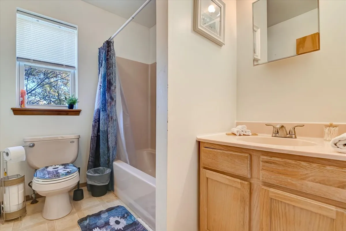 Bathroom on 3rd floor