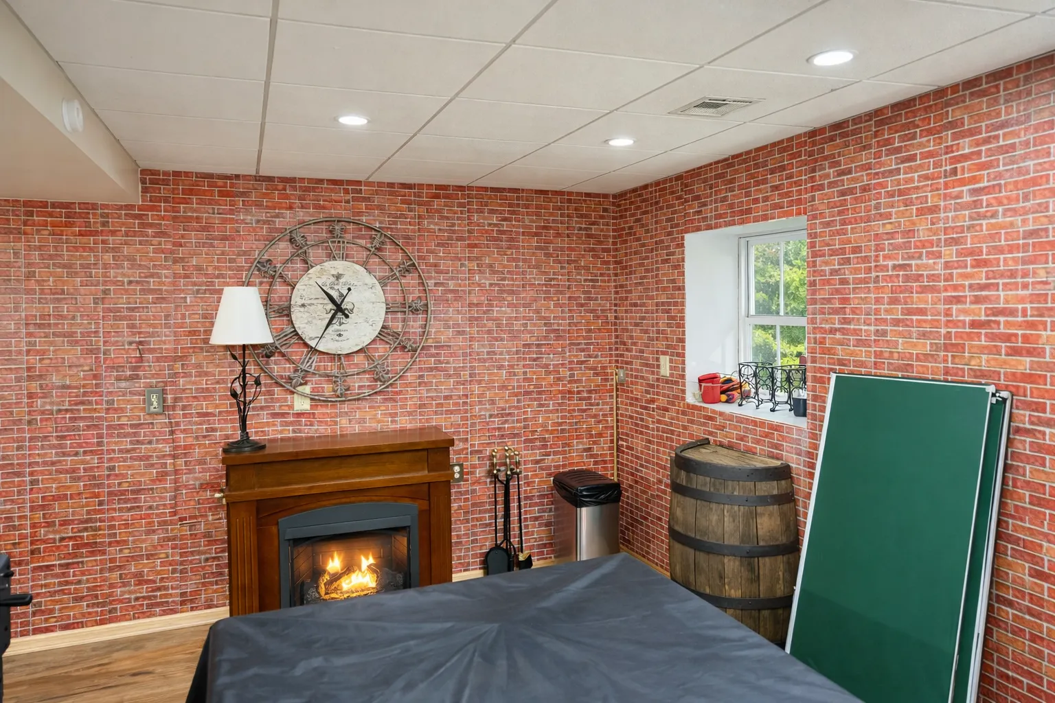 Alternate playroom view